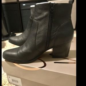 Crown Vintage Saleen Black Boot